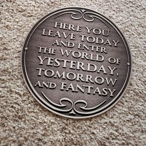 Disneyland entrance sign